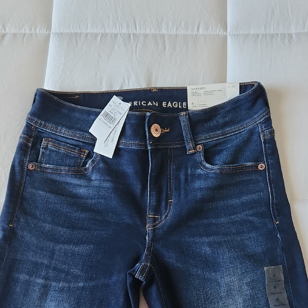 American Eagle Outfitters Women's Dark Blue High Rise Jeans